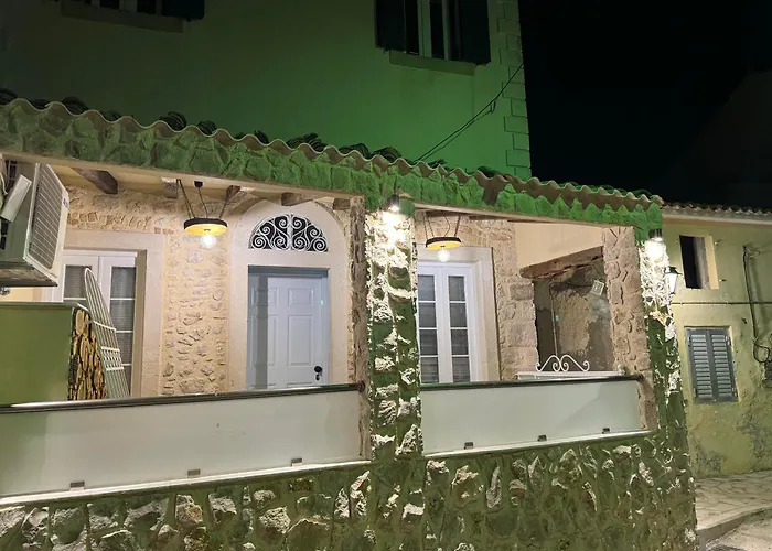 Golden Fox Village Appartement Lákones